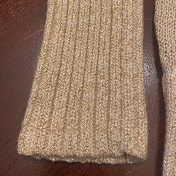 Guess v-neck sweater - Picture 5 of 8